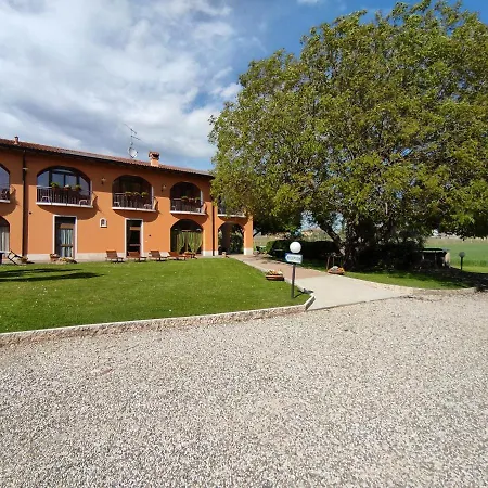 Farm stay Agriturismo La Vigna Cola (Verona)